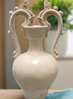 彷古陶瓷摆件 唐白釉双龙瓶 古典艺术品 民宿酒店装饰品 出国礼品