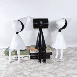 现代简约树人脂纪碑谷念艾达乌鸦摆件家客厅桌面样板居间软CRU装