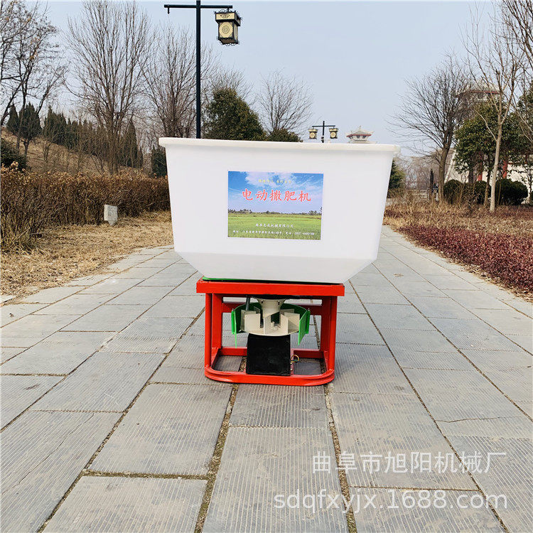 农用全自动施肥器12V电动三轮车后挂式撒肥机四轮车前置撒播机