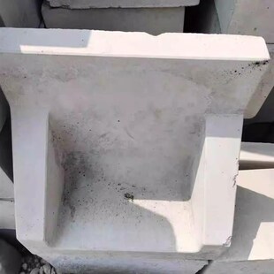 水簸箕缓冲白色花岗岩下水雨石雨水斗水泥落接水排水管接头盖板