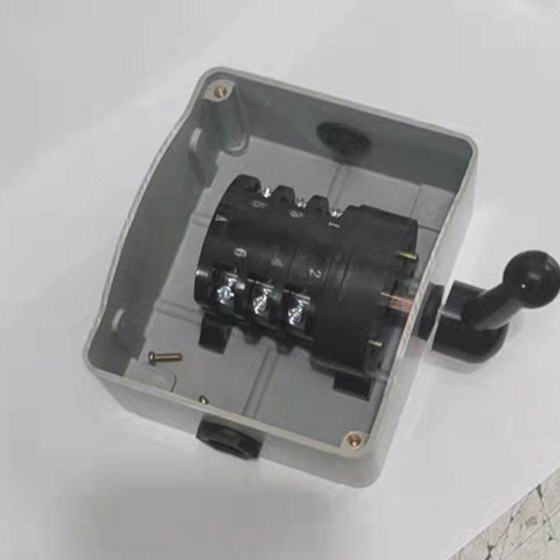 A凸V铁开关S轮0A30开关开关Q倒顺 通断壳30大电器 50N60-江