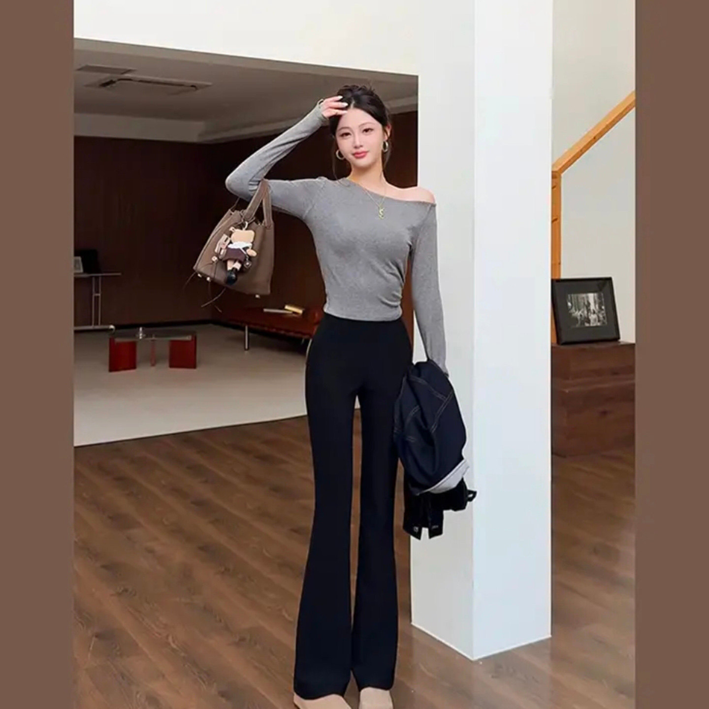 今年流行加绒加厚直筒微喇裤女2025秋冬新款万向弹高腰显瘦小黑裤,女装/女士精品,休闲裤,淘宝优惠券,粉丝福利购,淘宝优惠卷