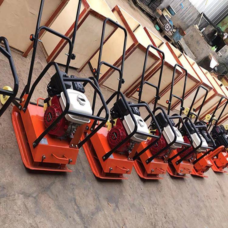 供应汽油双向振动平板夯 双向柴油震动平板夯 源头工厂坚固耐用