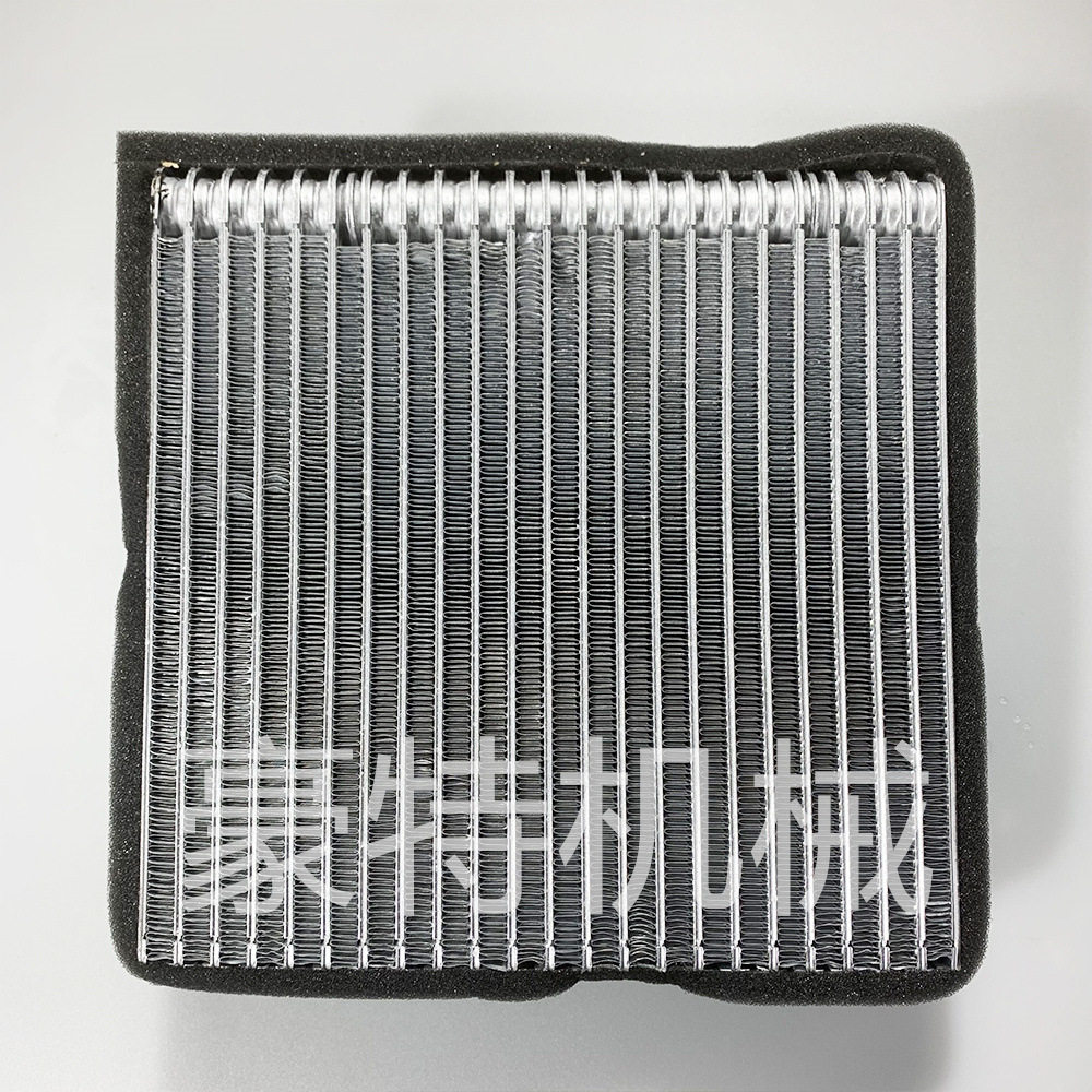 现货供应豪沃重汽整车身车载电器零部件ECN96553空调蒸发器