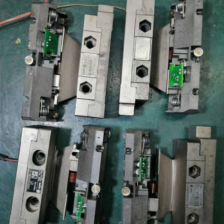 维修斯德博伺服驱动器MDS5008A/L显示故障代码 工作中止 上电无显