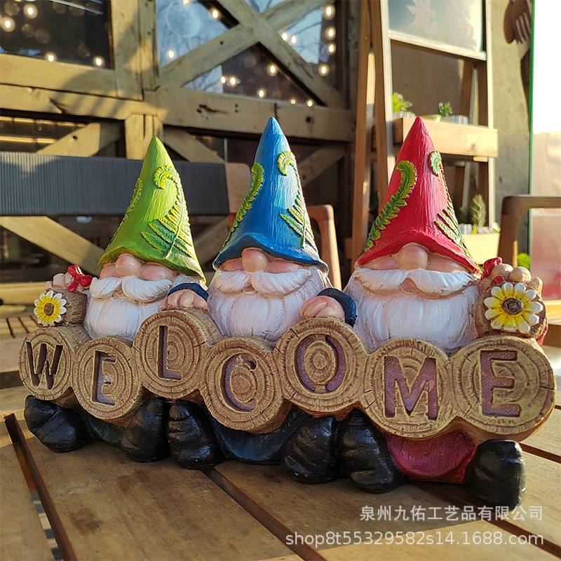 树脂欢迎牌小矮人花园侏儒太阳能LED户外装饰花园灯摆件雕像