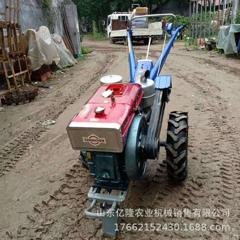 陕西家用手扶耕田机 山地丘陵旋耕碎土机 四驱柴油微耕机视频