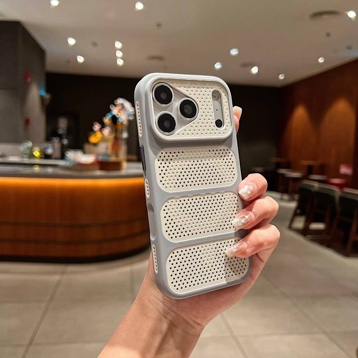 镂空散热网孔适用苹果手机壳新款iPhone18Promax磁吸撞色肤感磨砂17ProMax全包防摔16Plus简约创意15pm保护套