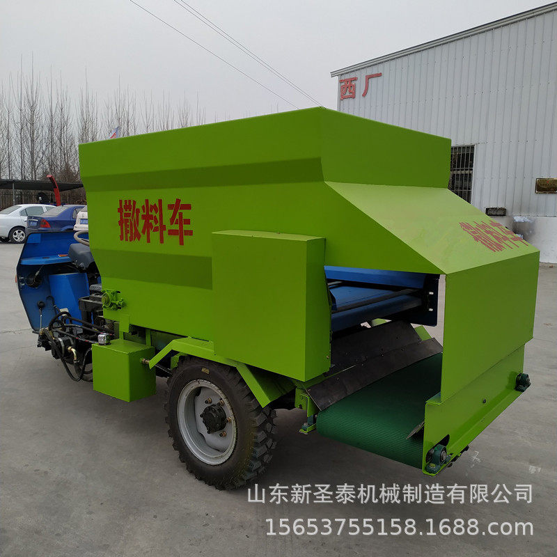 廊坊电动牛羊养殖撒料车养殖场用电动撒料车