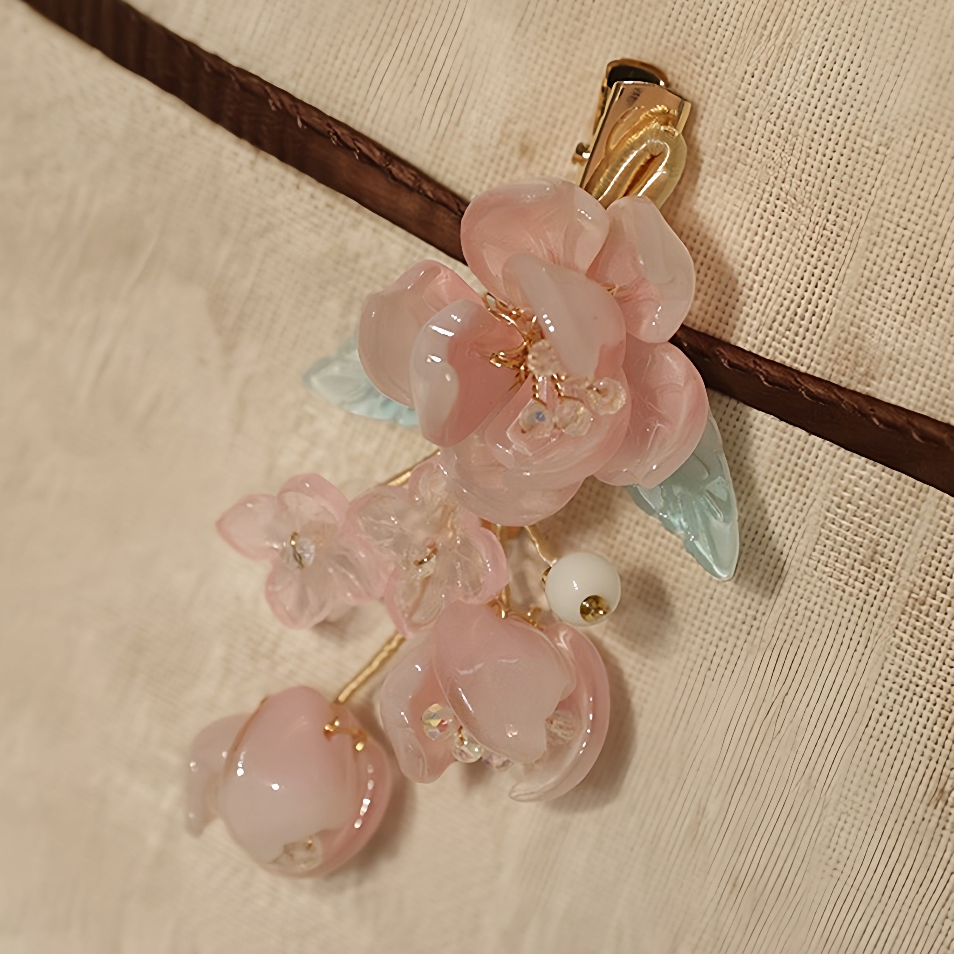 甜美精致粉色花朵发夹女树脂仿真花朵发饰小众个性头饰,饰品/流行首饰/时尚饰品新,发饰,淘宝优惠券,粉丝福利购,淘宝优惠卷