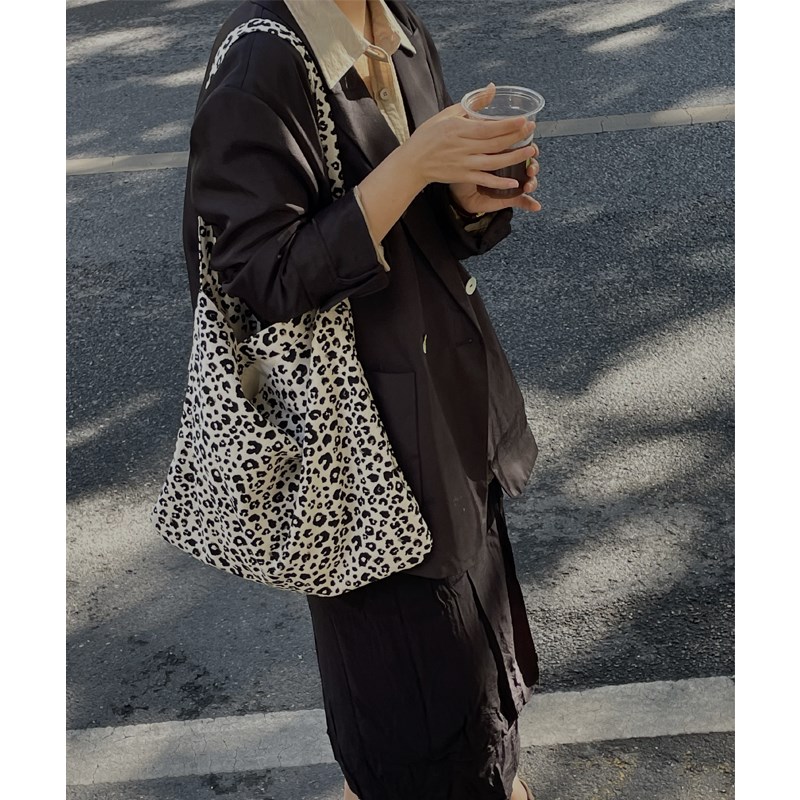 別來無恙 豹f纹灯芯绒帆布包 宋慧乔白百何同款 单肩斜跨布袋