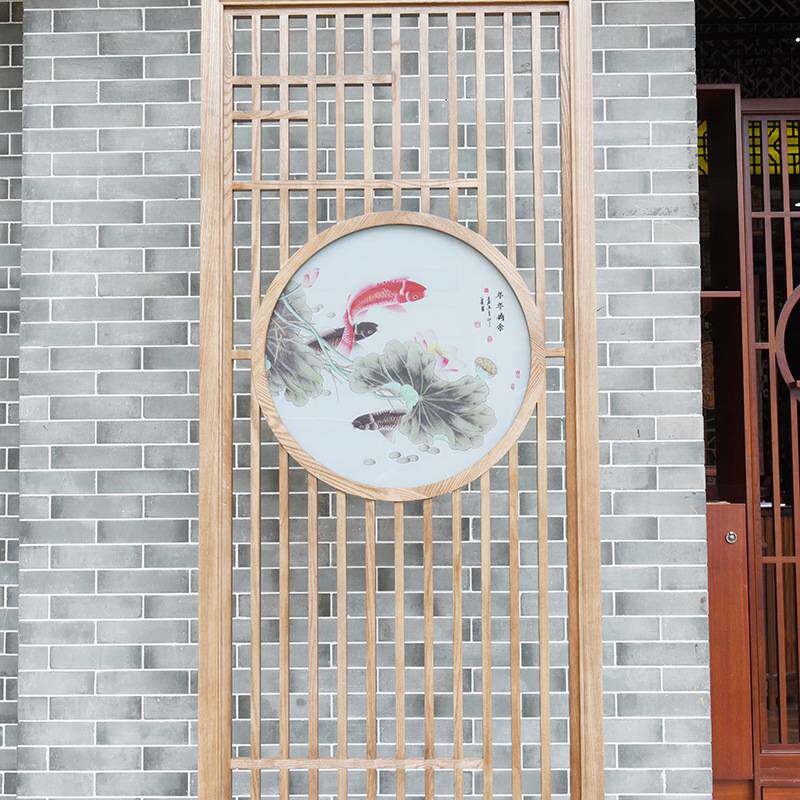 新中式屏风轻奢镂空隔断入户玄关隔断墙酒店装饰置物架木艺装饰