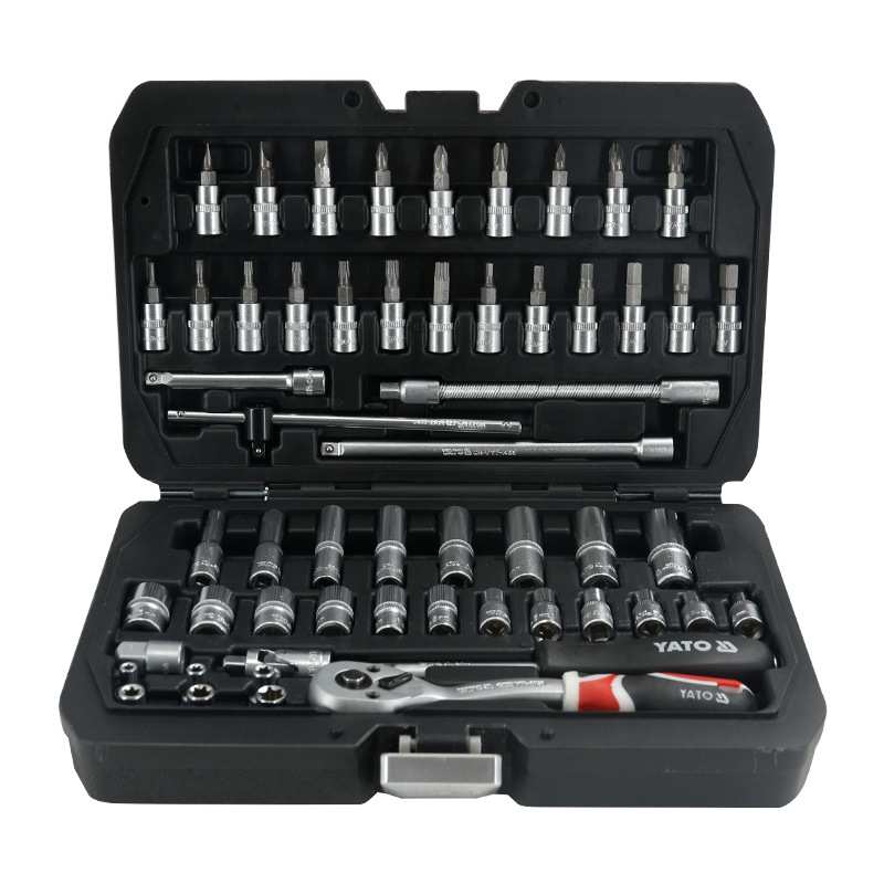 易尔拓1/4小飞套筒扳手套装CRV工业级棘轮修车工具汽修工具套