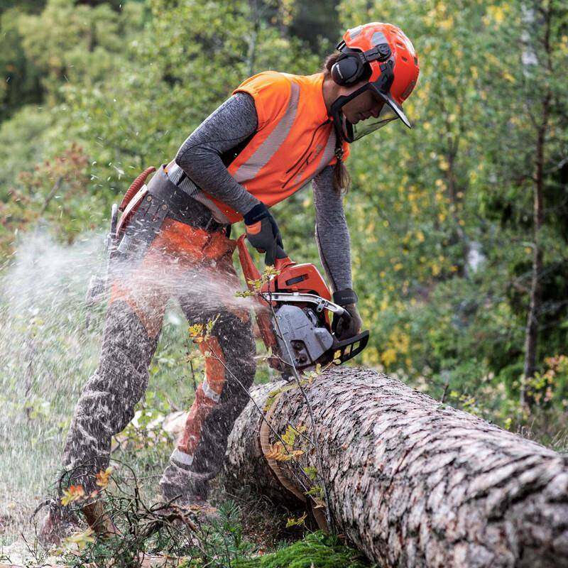 油锯13016130寸汽油木锯大率功链锯伐家用小型木伐砍柴园林,农机/农具/农膜,割灌机/割草机/油锯,淘宝优惠券,粉丝福利购,淘宝优惠卷