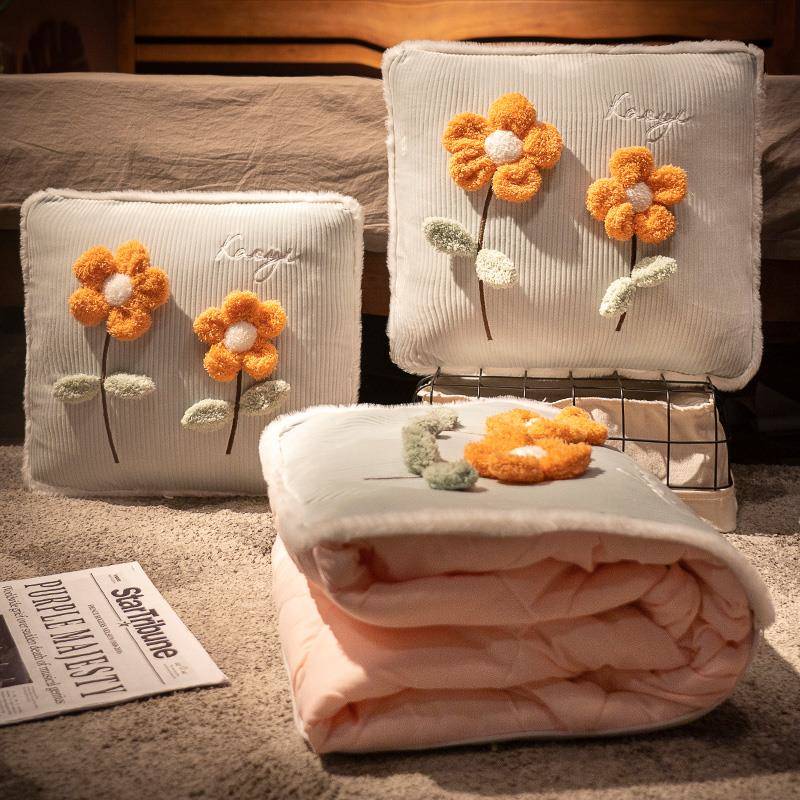 天台先花朵抱枕被子两悦室用毯子二合一折办ltao6717公午睡枕头沙