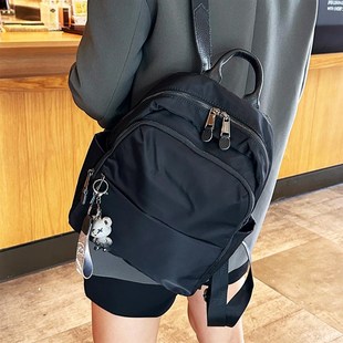双肩包女2024冬新款时尚轻便大C容量旅行包百搭通勤出行包背包书