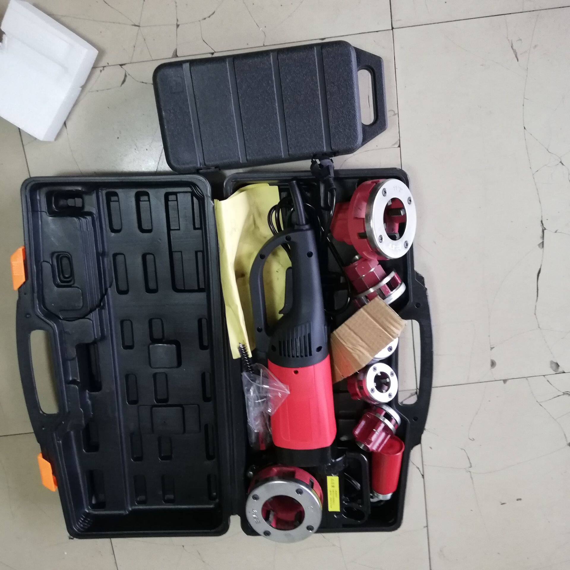 小型2寸圆钢绞丝机手持式电动套丝机钢管攻牙镀锌水管开牙机