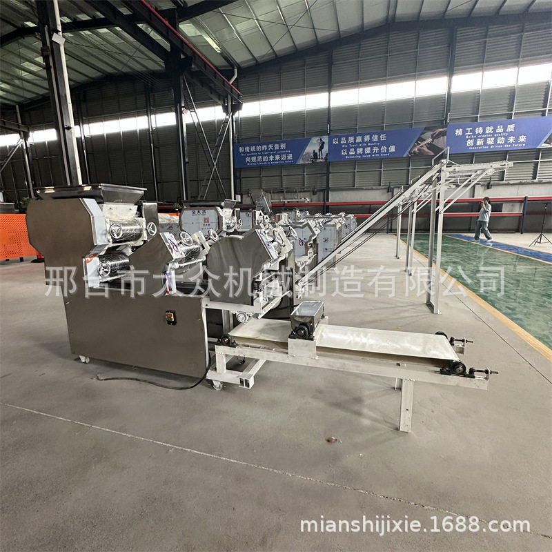 小型商用鲜面条机自动撒粉切断多功能一次成型五组300压面机