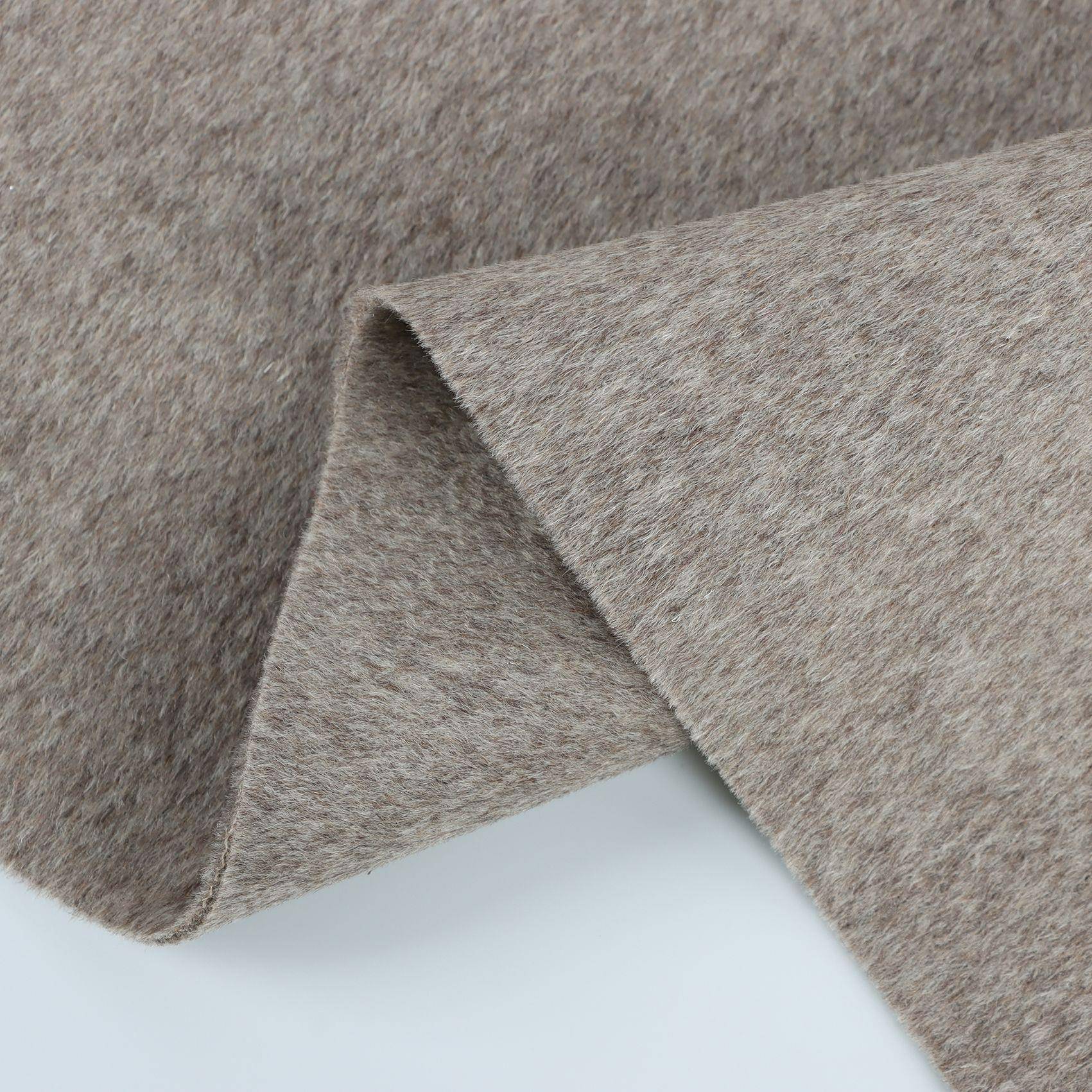 桑面蚕丝兔面绒羊毛混色双面呢大衣绒羊料阿尔巴卡IVK双长毛呢面