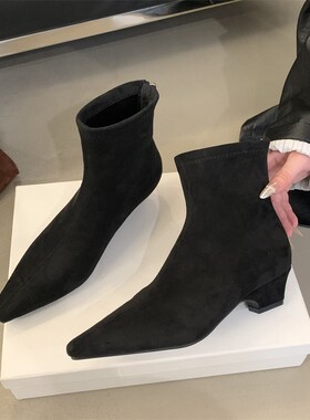 粗跟瘦瘦靴女百搭小仙女r2025新款网红时尚工作中跟短靴马丁靴尖