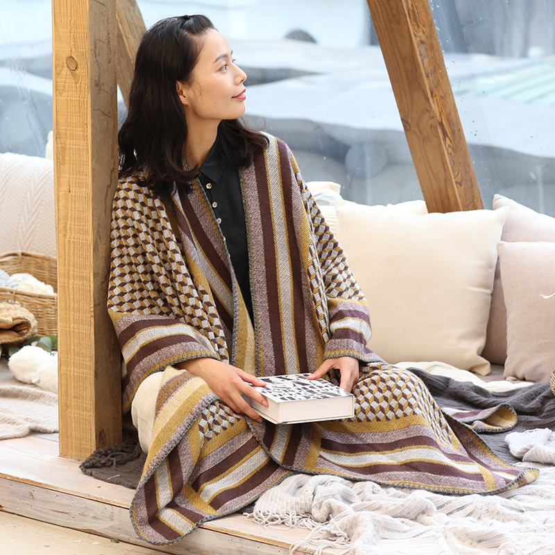 秋冬大披肩毯女加厚旅游围巾保暖外搭居家披风斗篷办公室时尚披肩