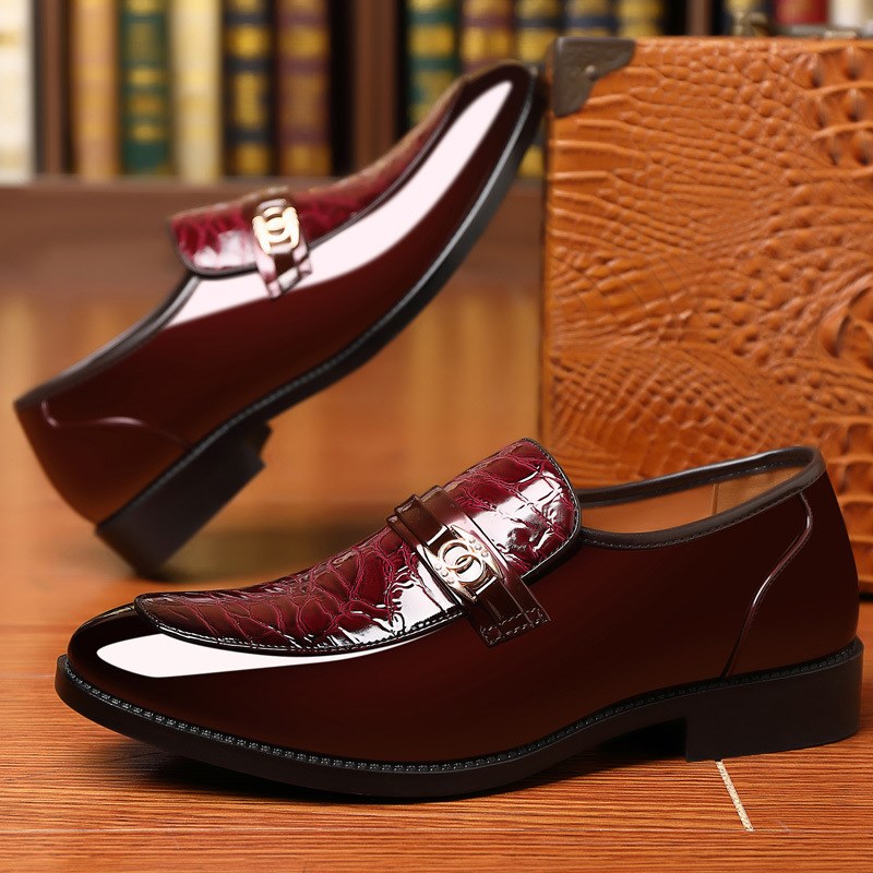 2024新款春夏漆皮亮面大码影楼男士皮鞋韩版白色一脚蹬商务正装鞋