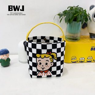 亲子棋盘格原田男孩女孩治大头娃娃手提遛弯水桶小布袋卡通收纳包