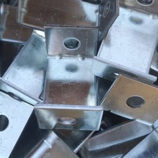 C型钢勾码丝杠挂钩通风管道扣码勾码槽钢配件C型钢吊卡工字钢