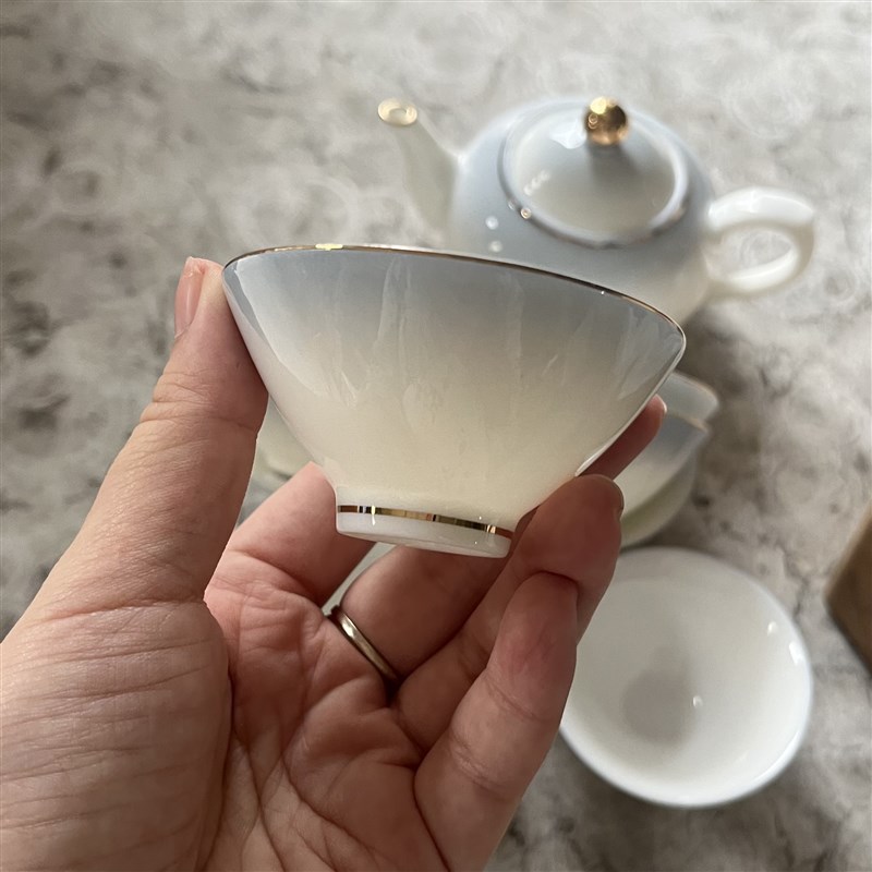 斗笠杯渐变色羊脂玉