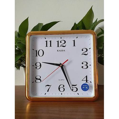 静音挂钟亮金家用时钟客厅挂墙时尚简约大字钟表方形经典石英钟