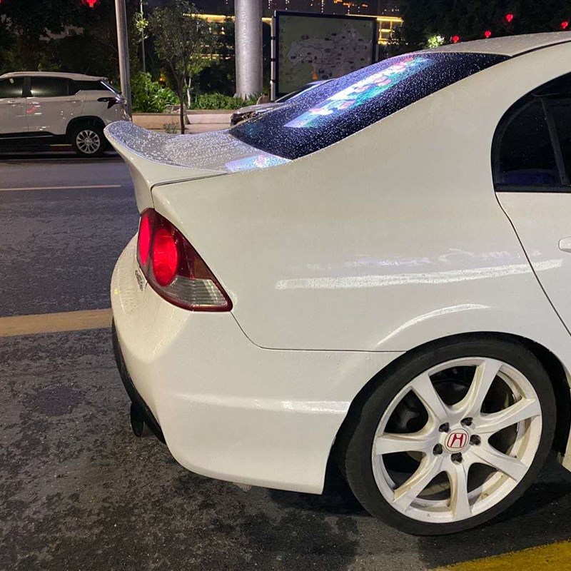 适用于八代思域思铭改装大翘臀鸭尾翼06-15年份