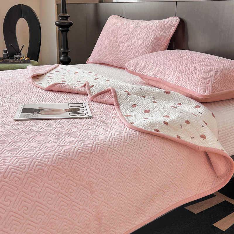 双炕面可用一面全棉一面牛秋奶绒夹棉床盖MX加防滑冬榻榻厚米单床