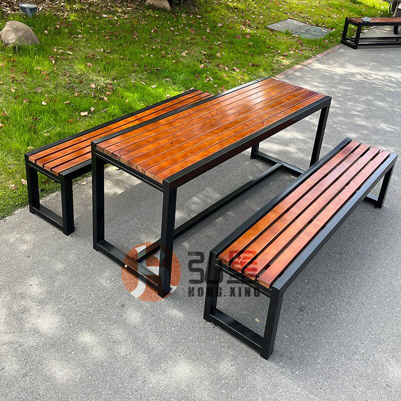 户外金属防腐桌椅子塑木休闲公园椅桌组合别墅庭院烧烤室外餐桌凳