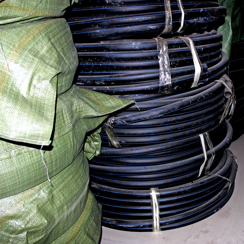黑色PE热熔焊接水管材1.6Mpa自来水农田灌溉水管直管加厚工程专用