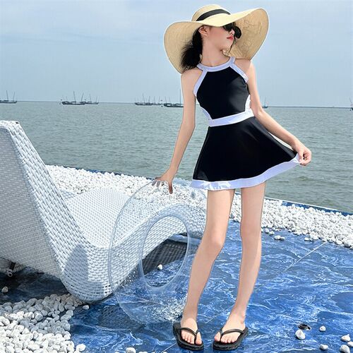 女大童泳衣夏季2024新款儿童黑白连体泳装专业网红洋气游泳衣夏天
