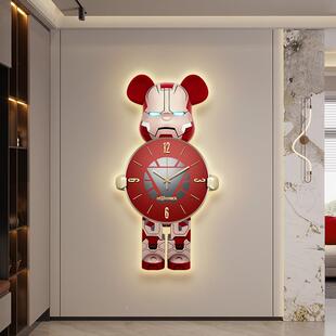 熊轻气奢力创暴意客厅钟表挂钟高档大潮玩吉时时钟挂墙高级感玄关