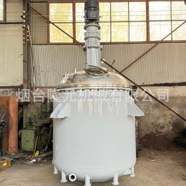 厂家加工3吨5吨10吨304不锈钢反应设备外盘管电加热反应釜