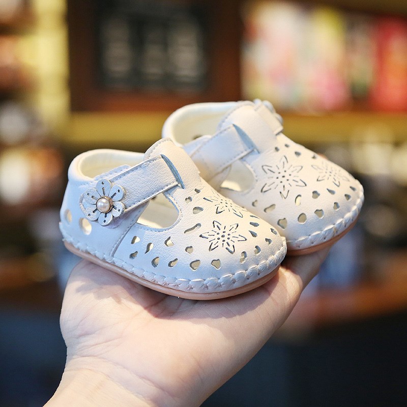 夏季镂空婴儿鞋子女宝宝鞋6-18个月 一岁小童公主鞋软底防滑凉鞋2