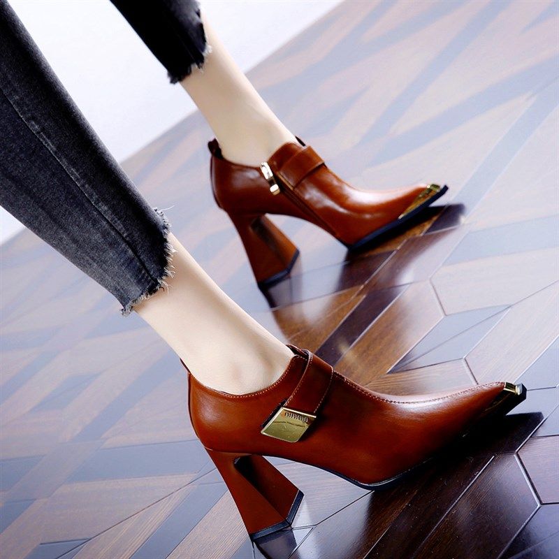 高跟及踝靴女尖头英伦风2025年春秋季加绒时尚金属扣深口粗跟单鞋,女鞋,马丁靴,淘宝优惠券,粉丝福利购,淘宝优惠卷