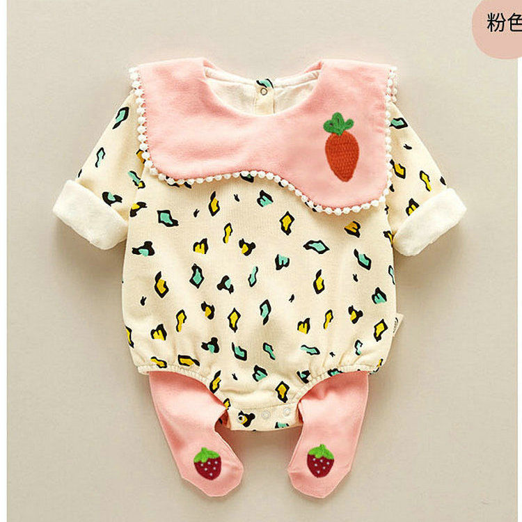 婴儿连体秋衣装新款网红外出三角哈衣3-6个月女宝宝包屁衣套装9潮