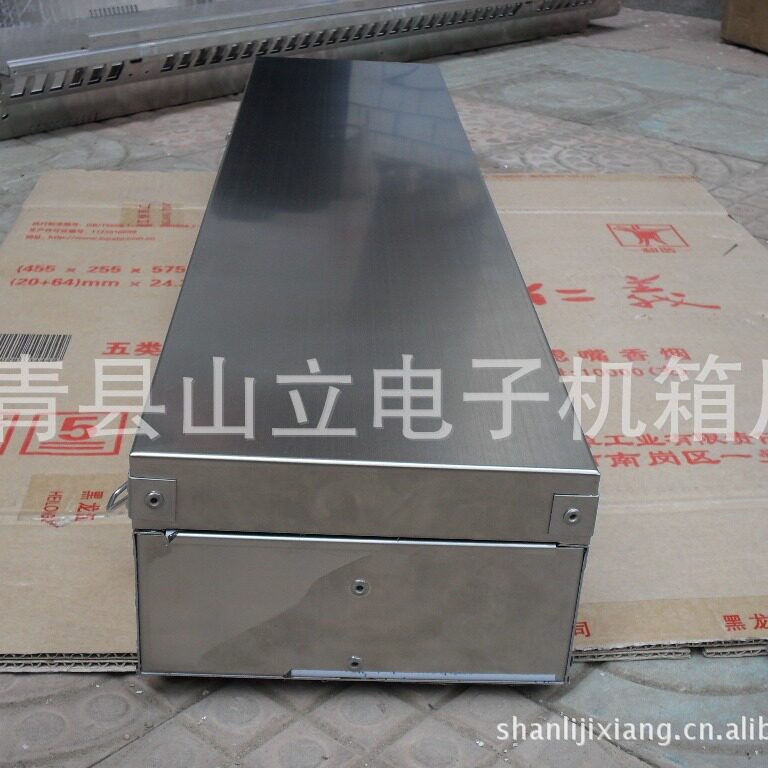 提供304不锈钢拉丝工控机箱电子管功放不锈钢拉丝机箱