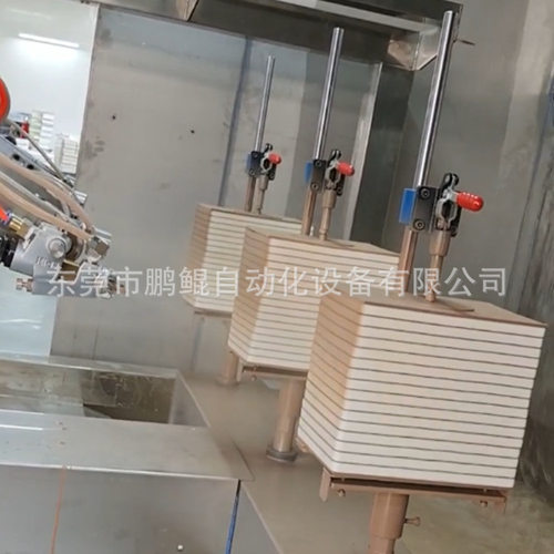 广东厂家直供书本小型喷漆设备画册全自动喷涂机ps3喷漆机