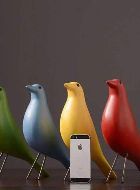 现代简约彩色黑居小鸟创bj摆件树脂意办公白室客厅样板房家软装饰