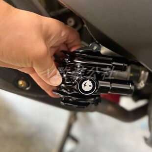 vespa300改装水泵cnc散热水泵盖GTSGTV6日改装散热盖黑化发动机盖