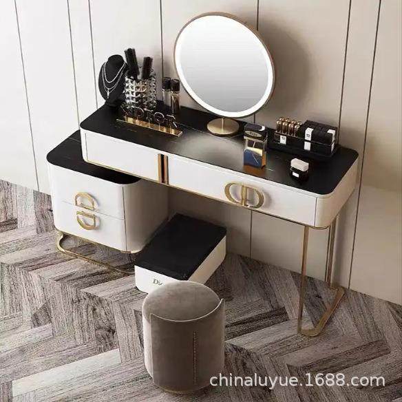 轻奢极简现代简约岩板梳妆台卧室高档女神化妆桌带床头柜写字桌,玩具/童车/益智/积木/模型,毛绒/玩偶/公仔/布艺类玩具,淘宝优惠券,粉丝福利购,淘宝优惠卷