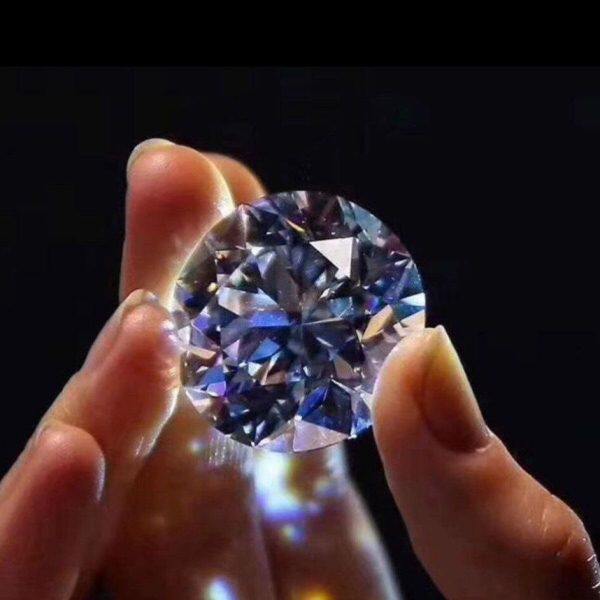 人工钻石超大85克王炸级别美国进口莫桑钻裸石八心八箭莫桑石22mm