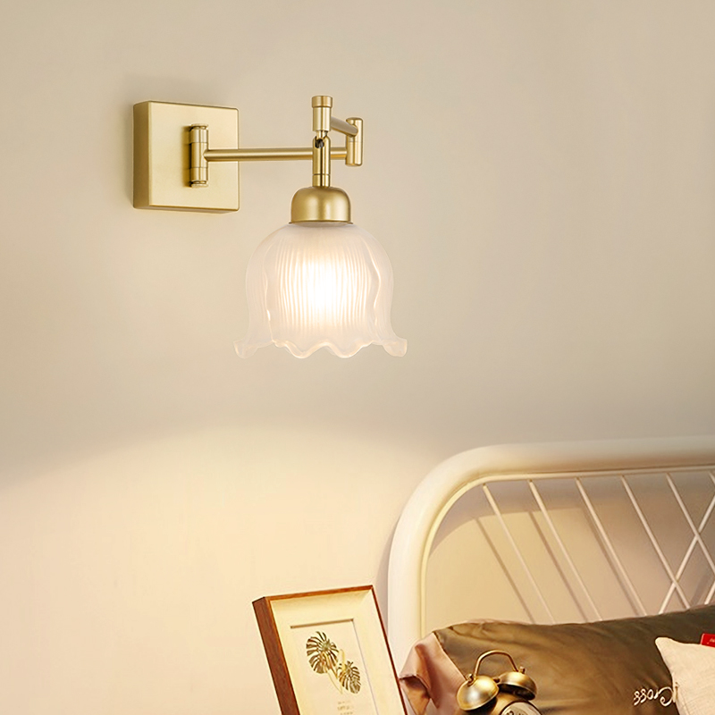 北欧壁灯奶油风背景墙卧室t床头灯法式铃兰花朵摇臂折叠旋转伸缩