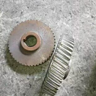 上海江宁机床厂Q1319管子螺纹车床配件蜗轮Z48/M2.5/内孔30/K6