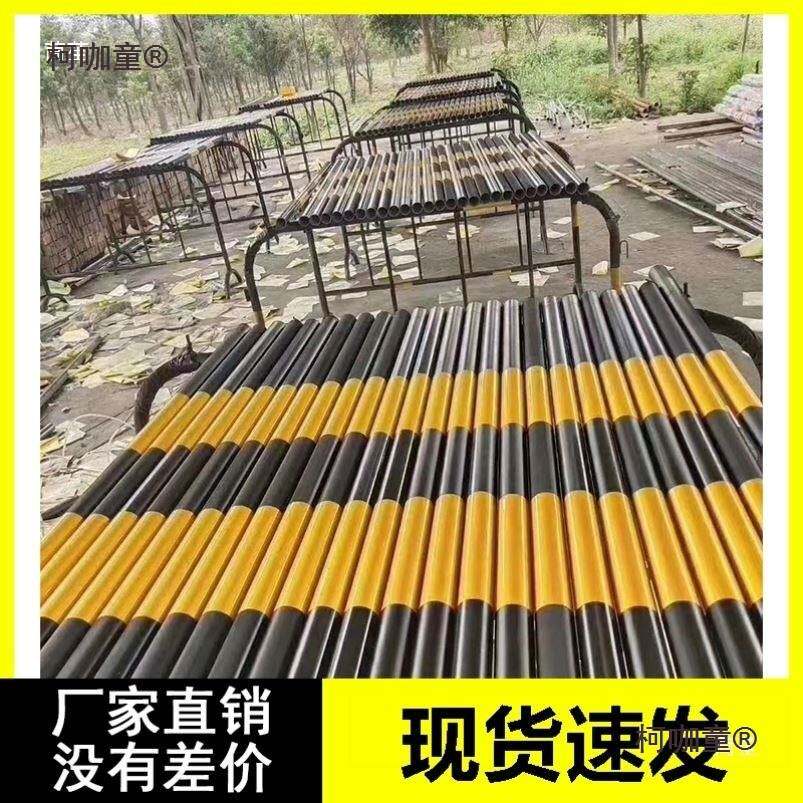 道路分流交通占车位护栏路障混凝土穿钢管警示墩水泥墩挡车麦太保