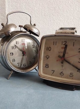 民俗老物件民国老钟表小闹钟收藏座钟杂项老东西旧货古董怀旧摆件